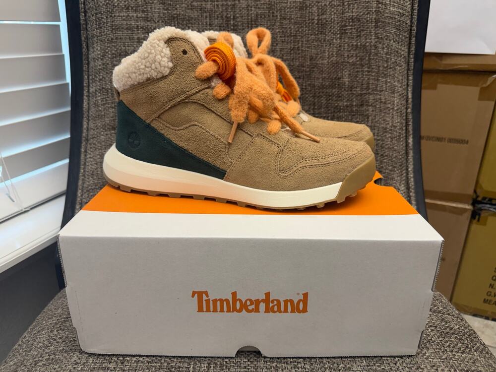 Timberland Retro Swift High Top Sneaker Women’s 10 Beige Suede Sherpa Lined NIB